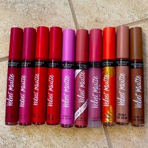 10 Velvet Matte Lipstains from VS.